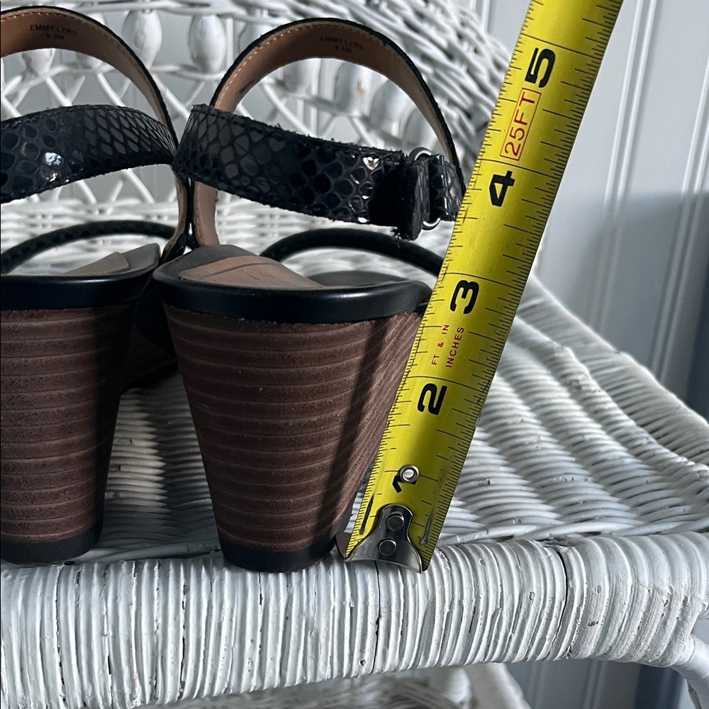 Vionic Black Snake-Pattern Sandals - Picture 4 of 6